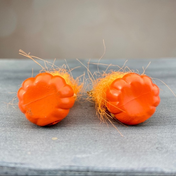 VINTAGE 90s Halloween Pumpkin Troll Doll Drop Earrings Russ Toys Trolls Movie - Picture 3 of 5